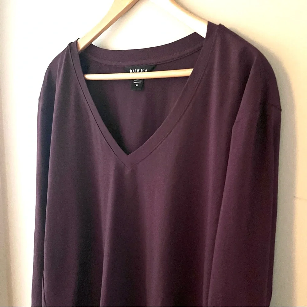 Athleta Outbound V-Neck LS Top M - Picture 2 of 9